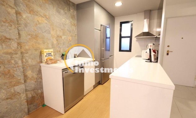 Resale - Apartment - Orihuela Costa - La Zenia