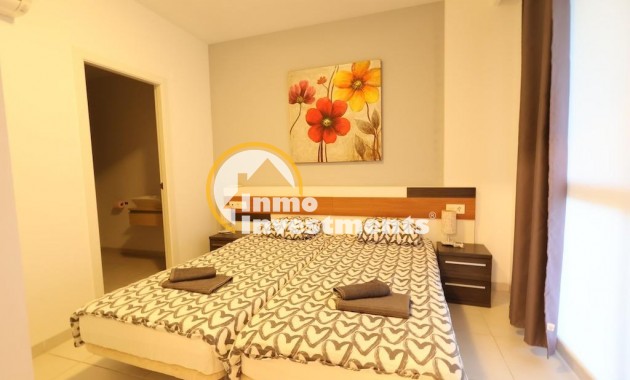 Resale - Apartment - Orihuela Costa - La Zenia