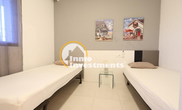 Resale - Apartment - Orihuela Costa - La Zenia