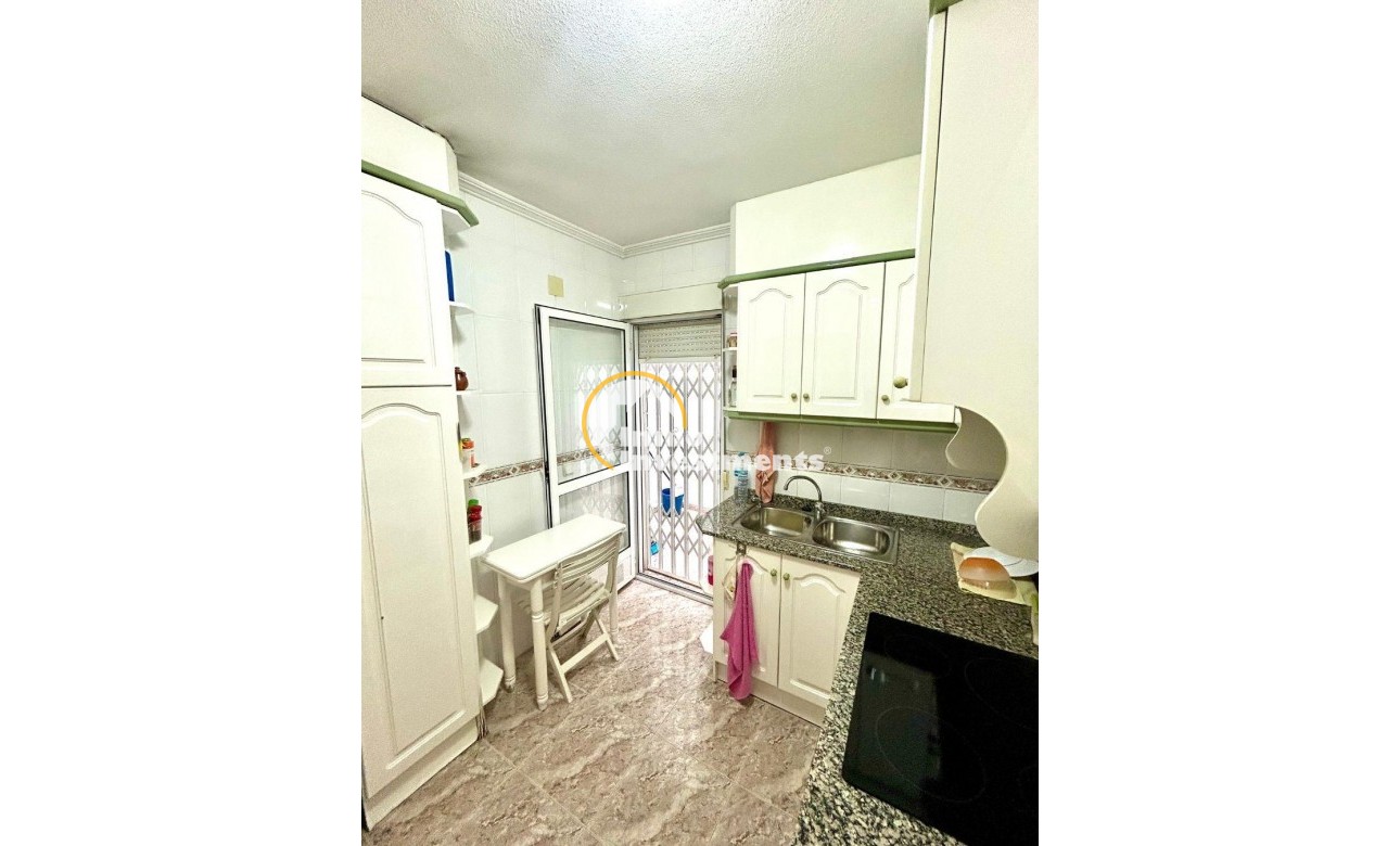 Reventa - Apartamento - Torrevieja - Estacion de autobuses