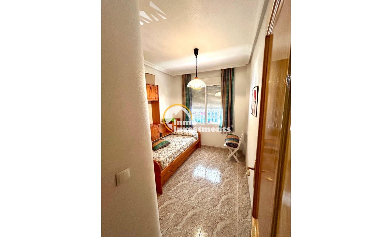 Reventa - Apartamento - Torrevieja - Estacion de autobuses