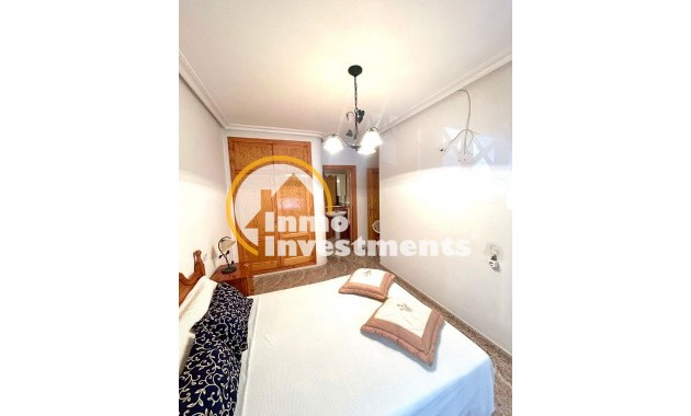 Reventa - Apartamento - Torrevieja - Estacion de autobuses