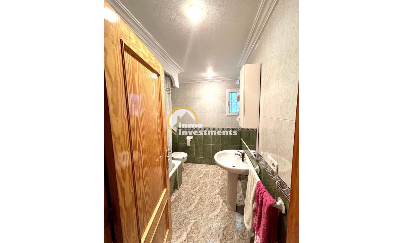 Reventa - Apartamento - Torrevieja - Estacion de autobuses