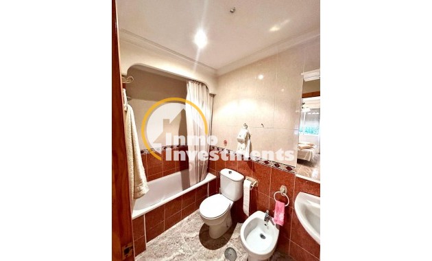 Reventa - Apartamento - Torrevieja - Estacion de autobuses