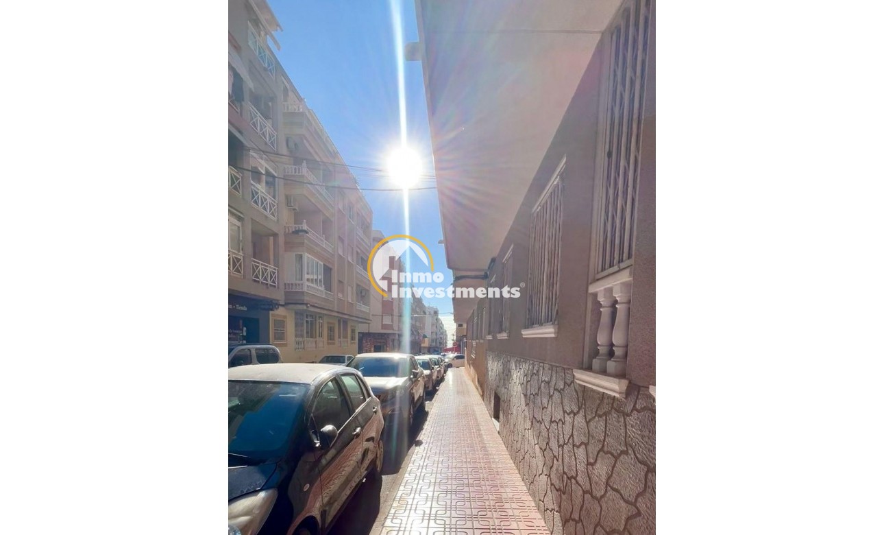 Reventa - Apartamento - Torrevieja - Estacion de autobuses