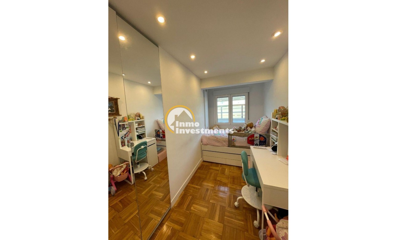 Revente privée - Penthouse - Oviedo