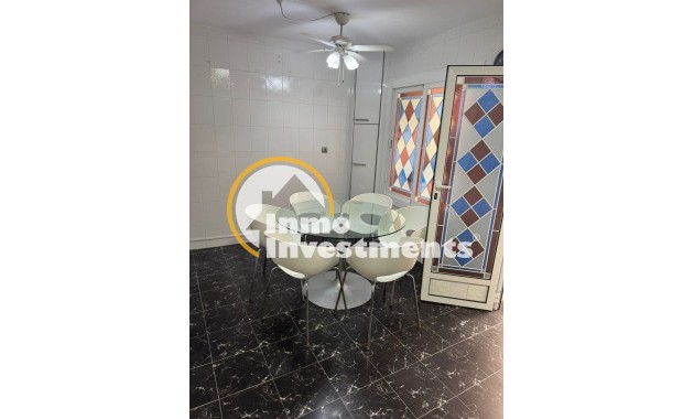 Resale - Apartment - Torrevieja