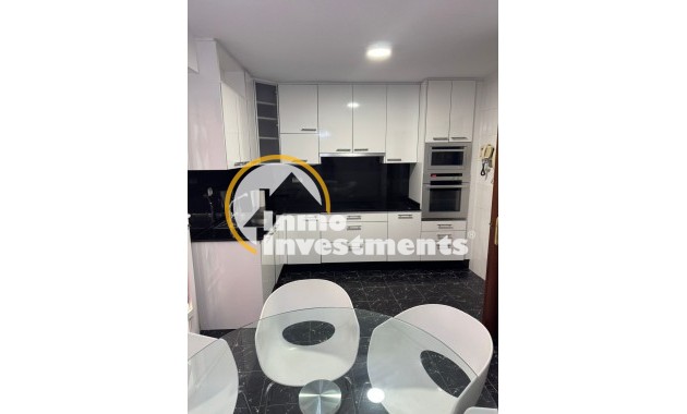 Resale - Apartment - Torrevieja