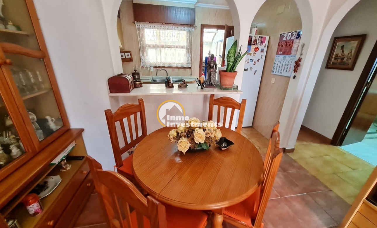 Resale - Bungalow - Torrevieja - Playa del Cura