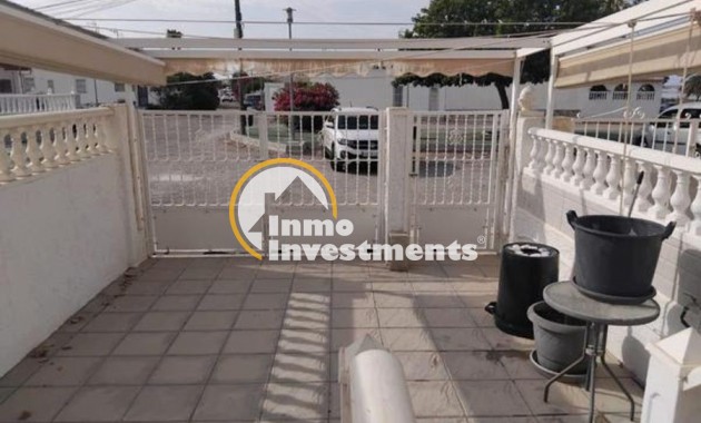 Resale - Villa - Torrevieja