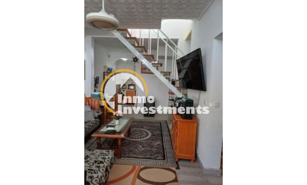 Resale - Villa - Torrevieja