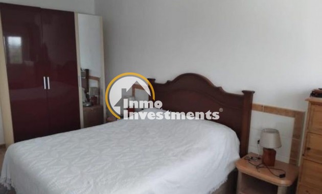 Resale - Villa - Torrevieja