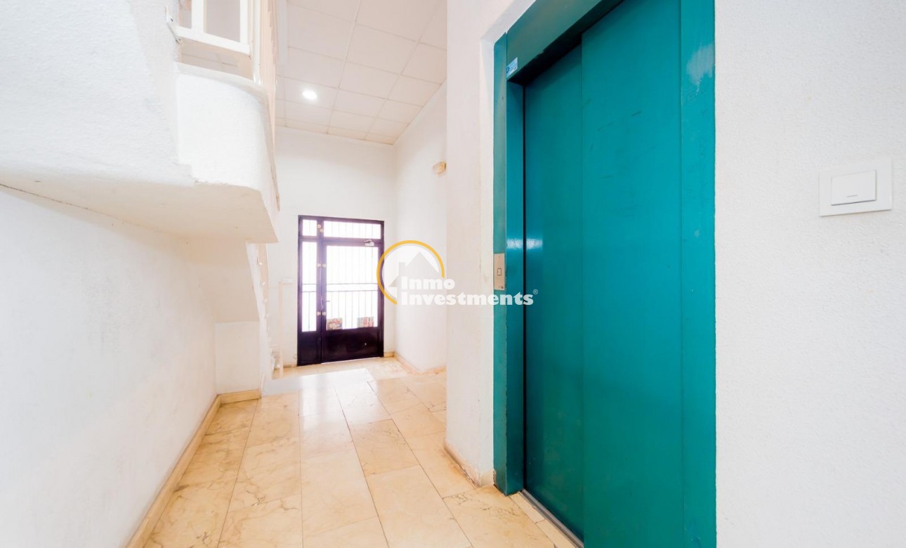 Resale - Apartment - Torrevieja
