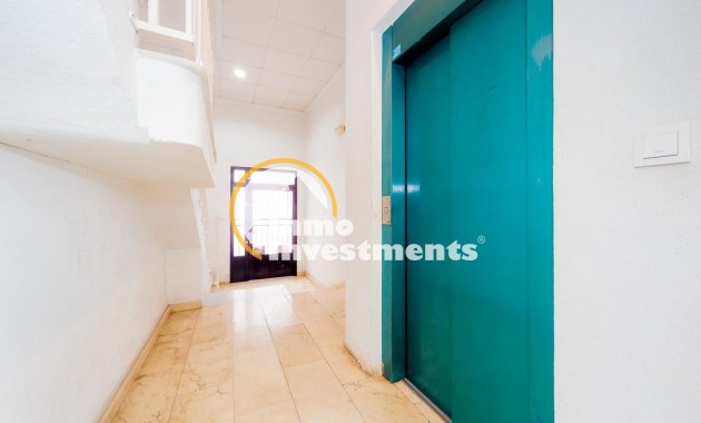 Resale - Apartment - Torrevieja