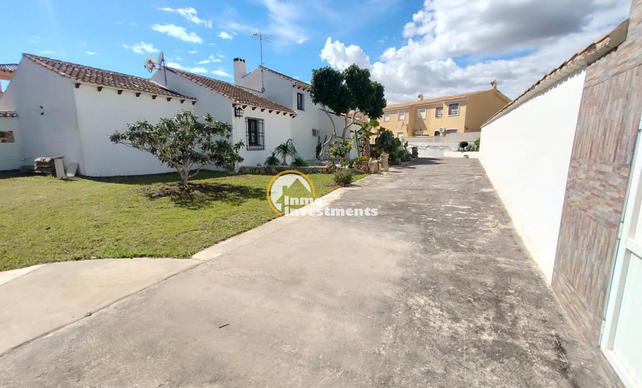Reventa - Chalet independiente - Orihuela Costa - Villamartín-Las Filipinas