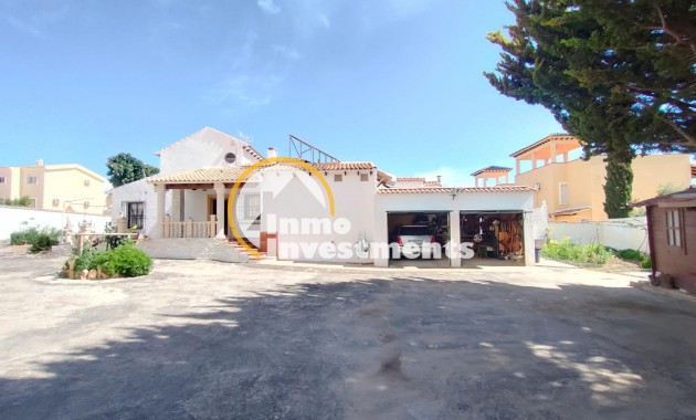 Reventa - Chalet independiente - Orihuela Costa - Villamartín-Las Filipinas