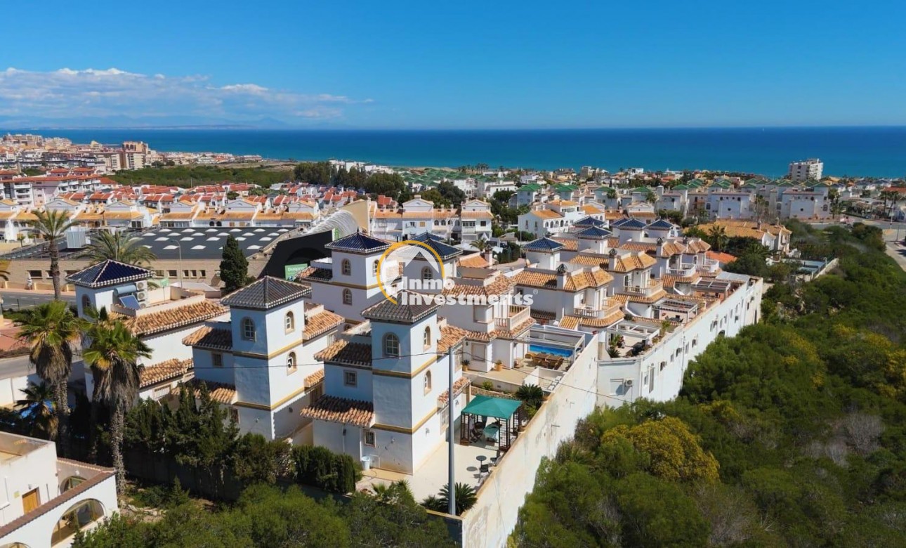 Reventa - Chalet independiente - Torrevieja - La Mata