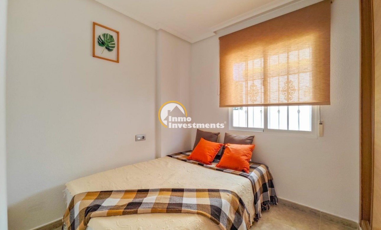 Reventa - Chalet independiente - Torrevieja - La Mata