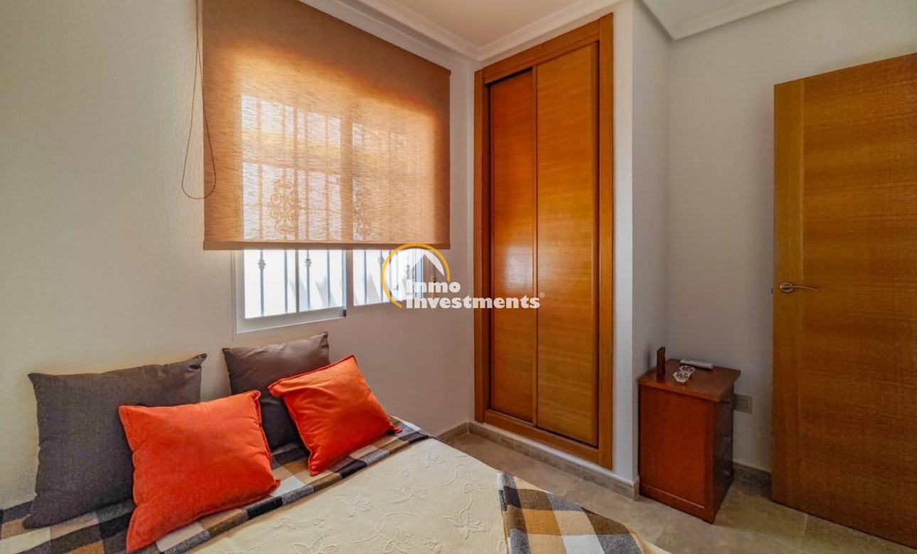 Reventa - Chalet independiente - Torrevieja - La Mata