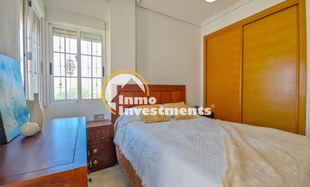 Reventa - Chalet independiente - Torrevieja - La Mata