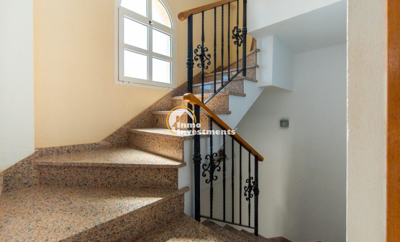 Reventa - Chalet independiente - Torrevieja - La Mata