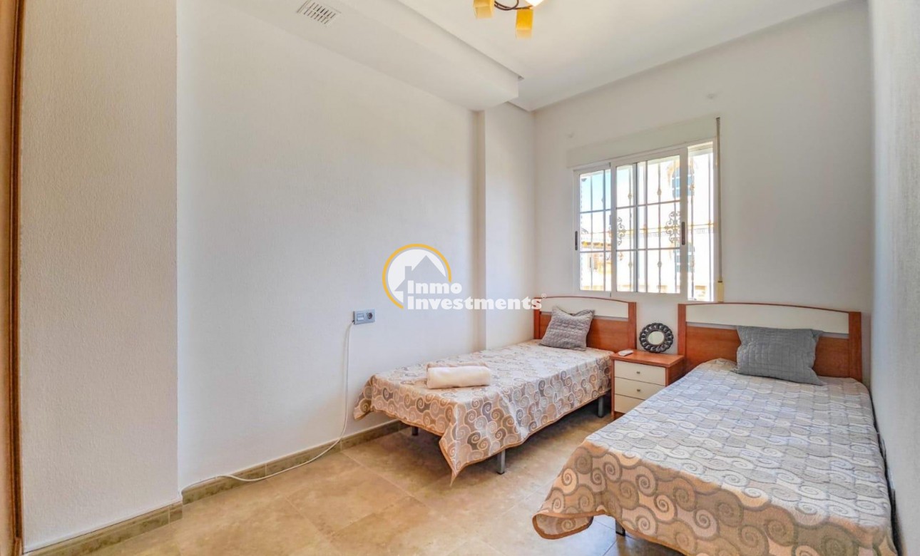 Reventa - Chalet independiente - Torrevieja - La Mata