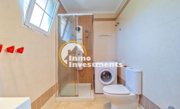 Reventa - Chalet independiente - Torrevieja - La Mata