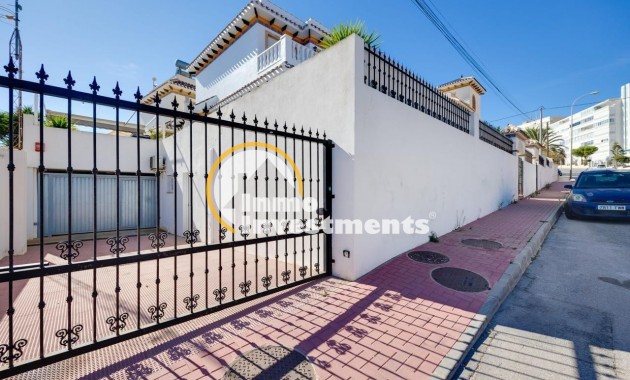 Reventa - Chalet independiente - Torrevieja - La Mata