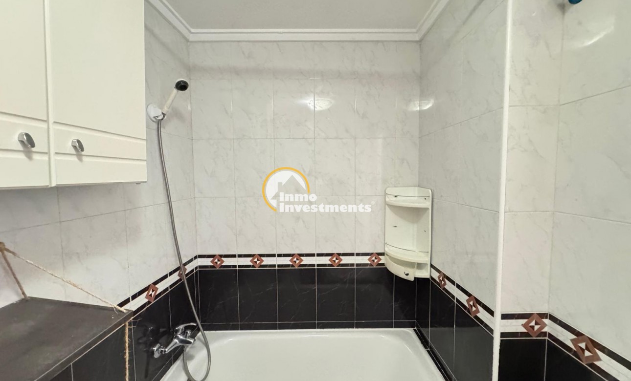 Reventa - Apartamento - Torrevieja - Estacion de autobuses