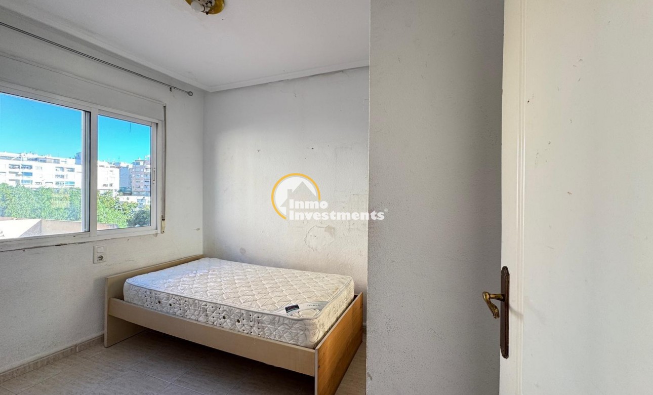 Reventa - Apartamento - Torrevieja - Estacion de autobuses