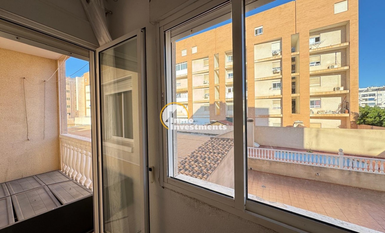 Reventa - Apartamento - Torrevieja - Estacion de autobuses