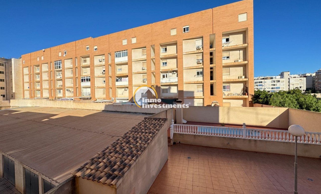 Reventa - Apartamento - Torrevieja - Estacion de autobuses