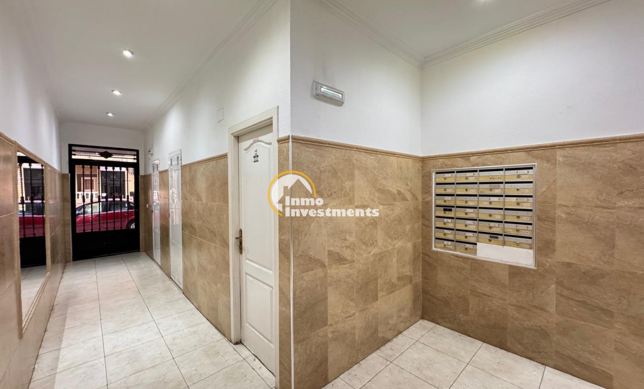 Reventa - Apartamento - Torrevieja - Estacion de autobuses