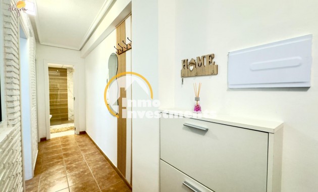 Reventa - Apartamento - Torrevieja - Playa del Cura