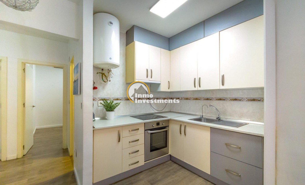 Till salu - Lägenhet - Torrevieja - Estacion de autobuses