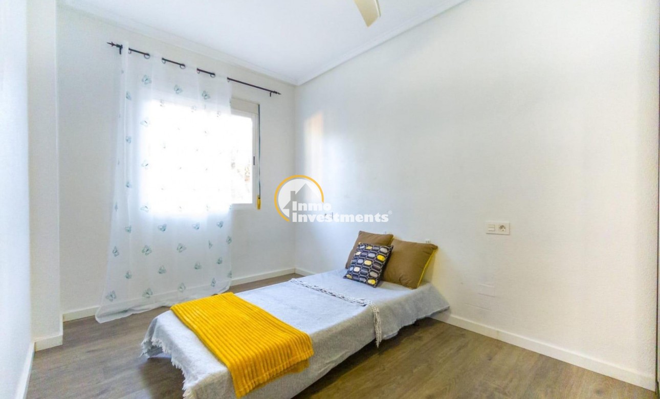 Till salu - Lägenhet - Torrevieja - Estacion de autobuses