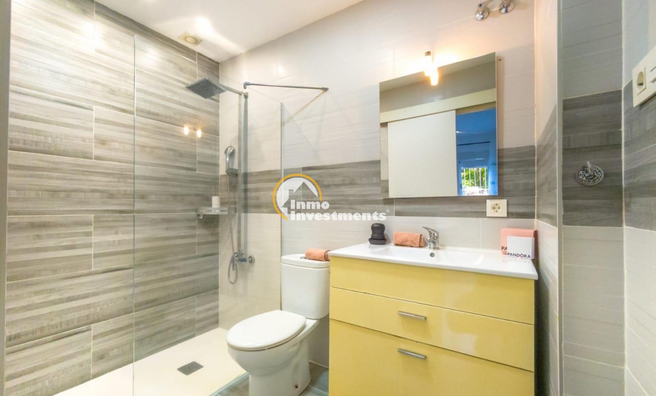 Till salu - Lägenhet - Torrevieja - Estacion de autobuses