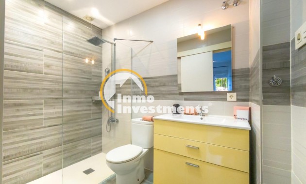 Till salu - Lägenhet - Torrevieja - Estacion de autobuses