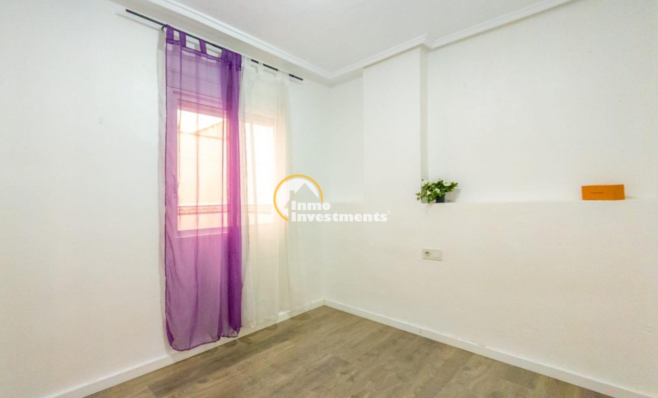 Till salu - Lägenhet - Torrevieja - Estacion de autobuses