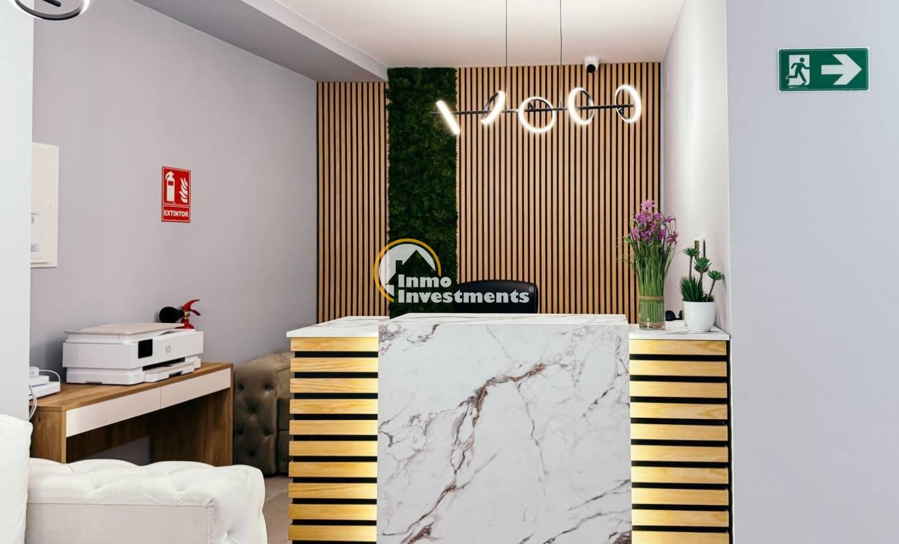 Reventa - Local comercial - Torrevieja - Centro