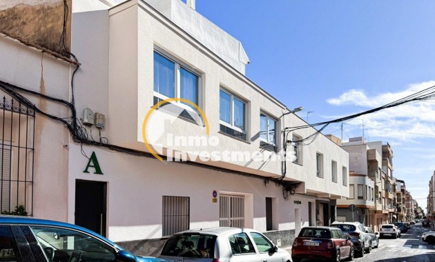 Reventa - Local comercial - Torrevieja - Centro