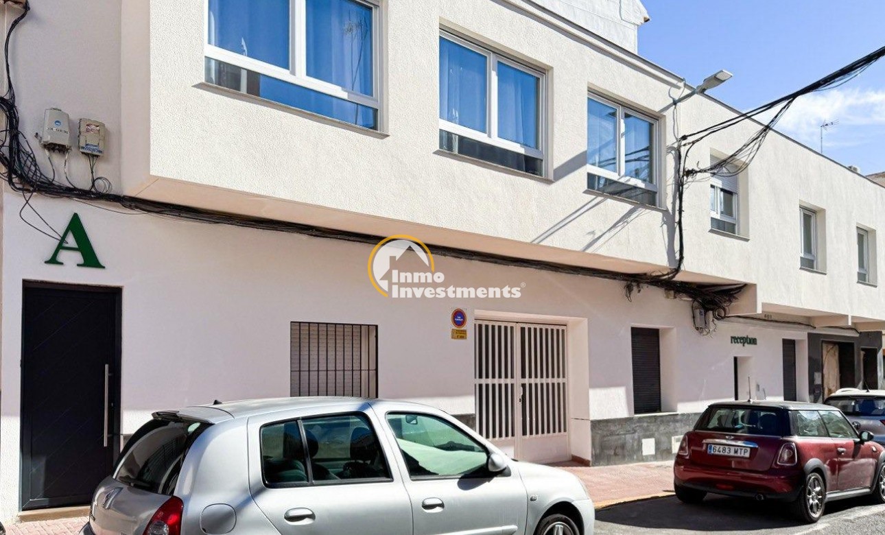 Reventa - Local comercial - Torrevieja - Centro
