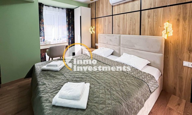 Reventa - Local comercial - Torrevieja - Centro