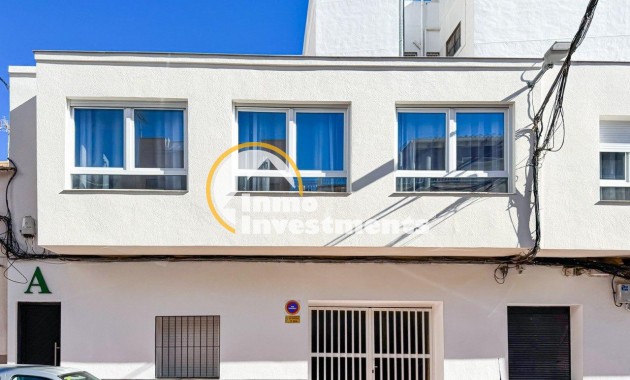 Reventa - Local comercial - Torrevieja - Centro