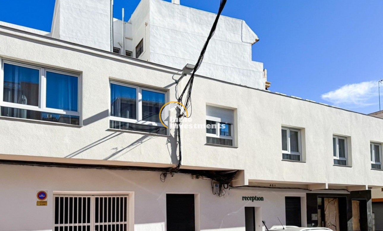 Reventa - Local comercial - Torrevieja - Centro