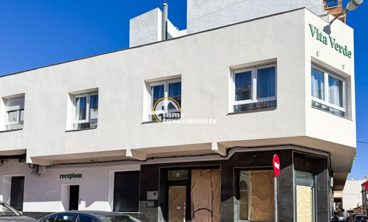 Reventa - Local comercial - Torrevieja - Centro