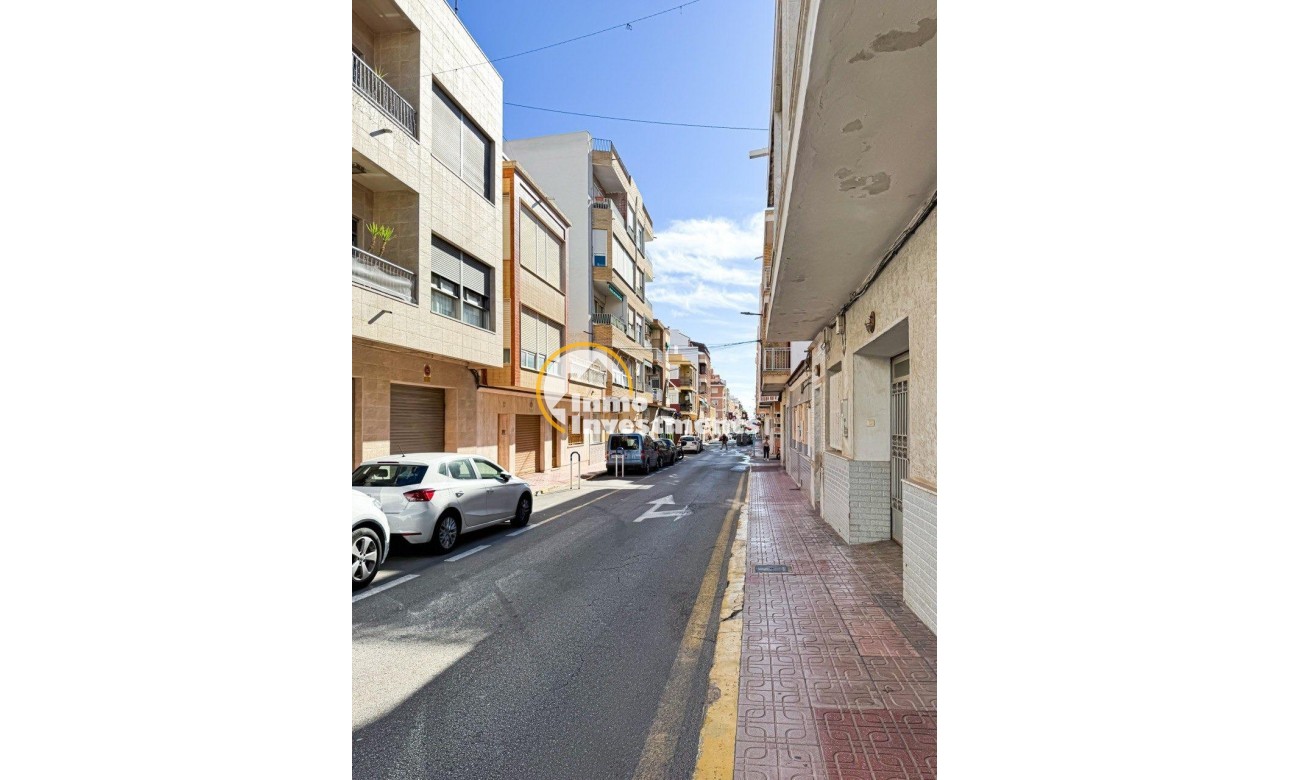 Reventa - Local comercial - Torrevieja - Centro
