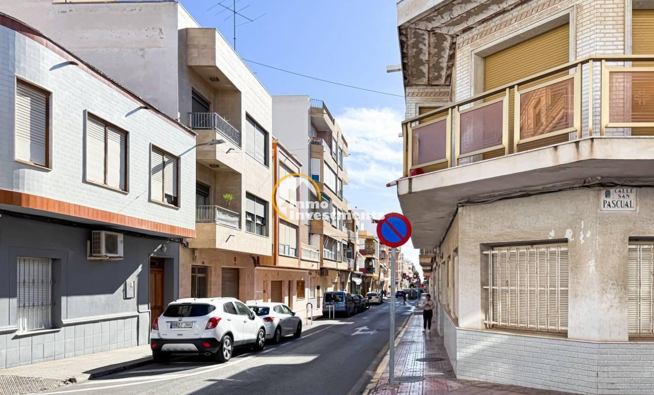 Reventa - Local comercial - Torrevieja - Centro