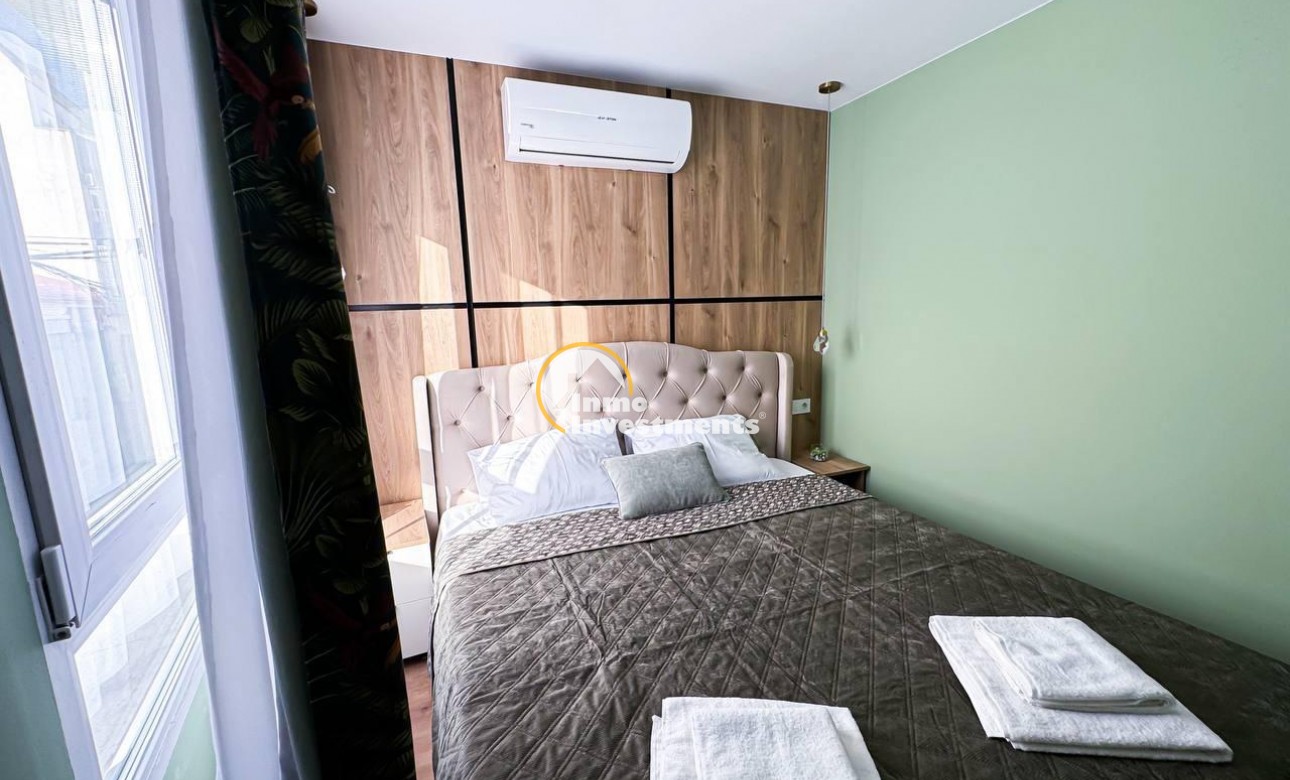 Reventa - Local comercial - Torrevieja - Centro