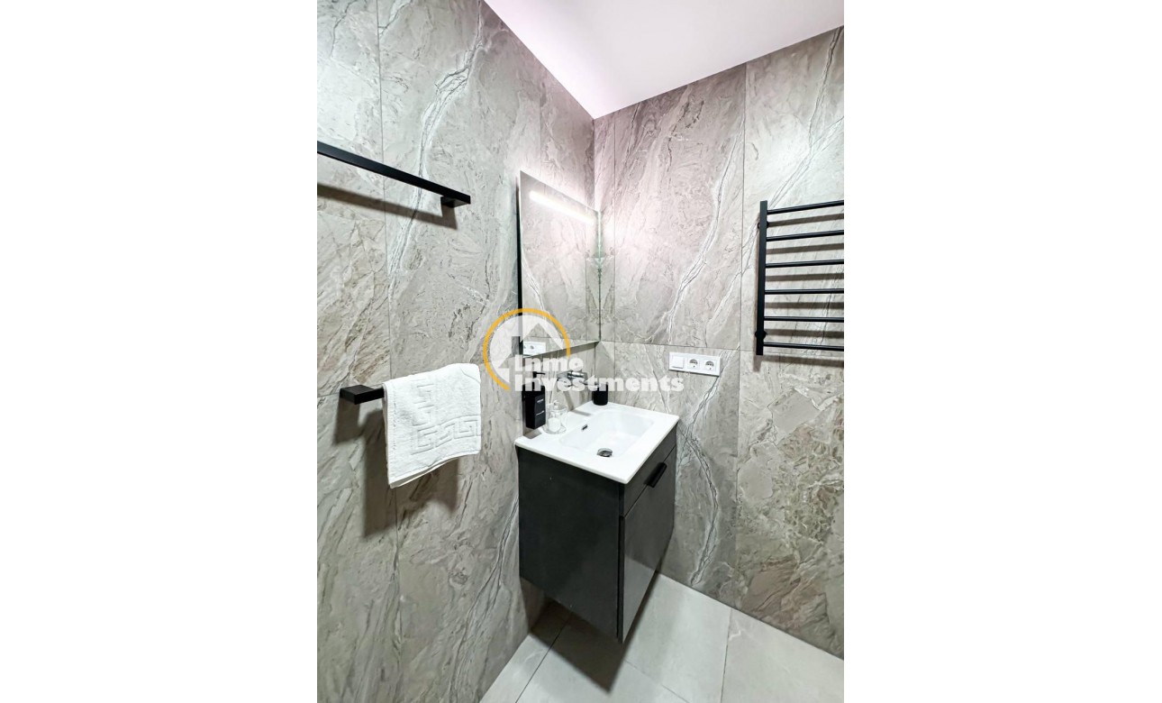 Reventa - Local comercial - Torrevieja - Centro